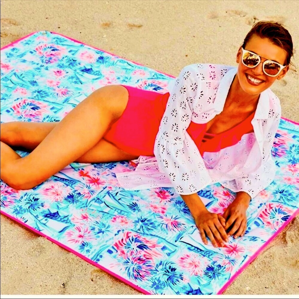 Lilly Pulitzer Beach Mat - Picture 1 of 4
